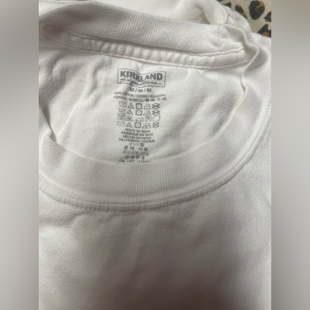 Kirkland & Gildan 100% cotton size M white scoop neck men’s undershirts.